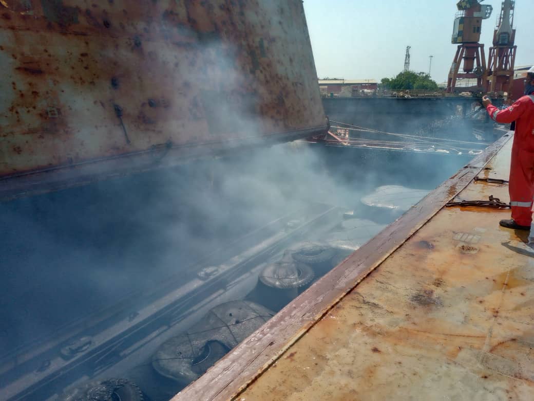 Frad新闻 | 货轮“NSG LUCKY”号尼日利亚APAPA港火灾，我司已迅速响应